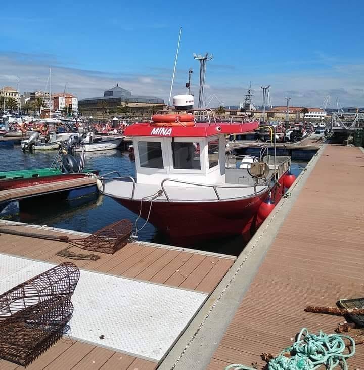 Embarcación MINA